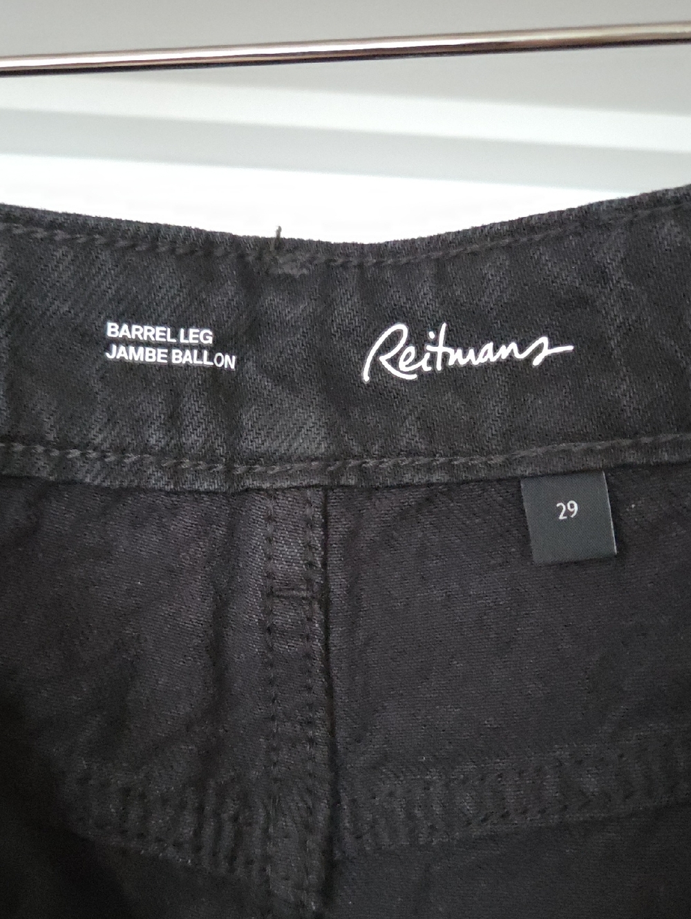 NWOT Reitmans High-Rise Barrel Jeans,Black, Size 29 - Picture 14 of 15